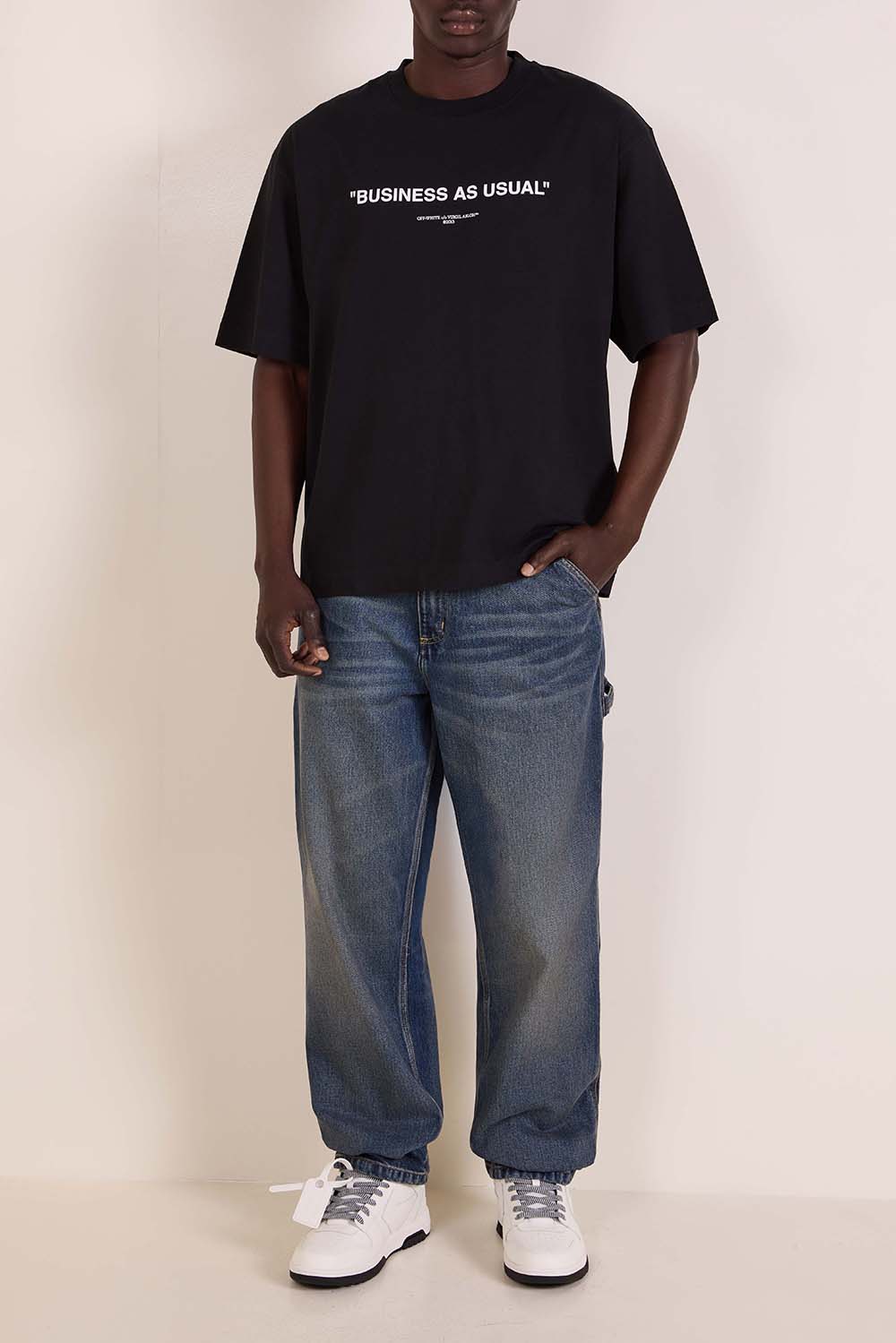 חולצת טי בגזרה משוחררת